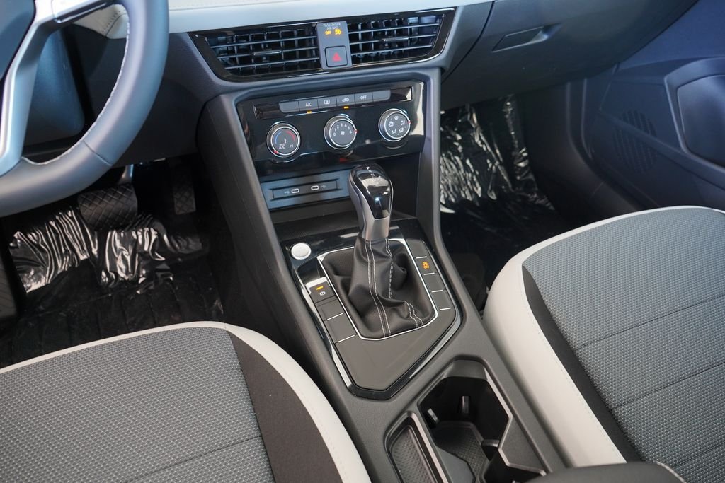 New 2027 Monterey Blue Pearl Volkswagen 1.5T S image 26