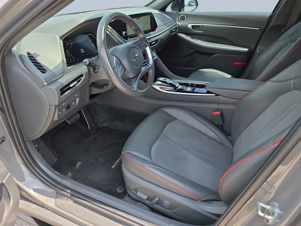 Used 2022 Hampton Gray Hyundai SEL Plus image 10