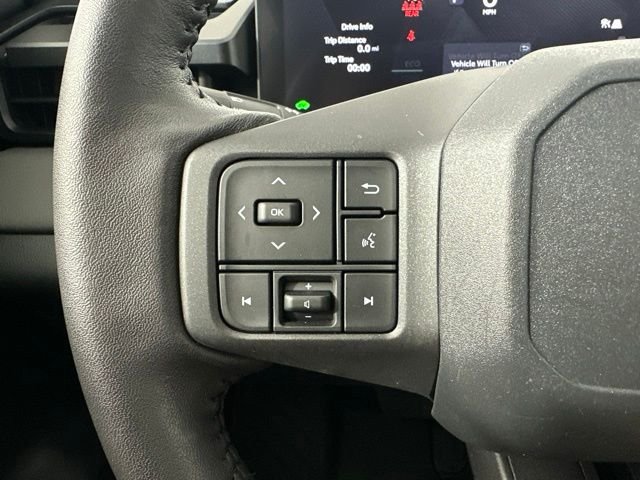 Used 2026 Off-white Toyota SE image 15