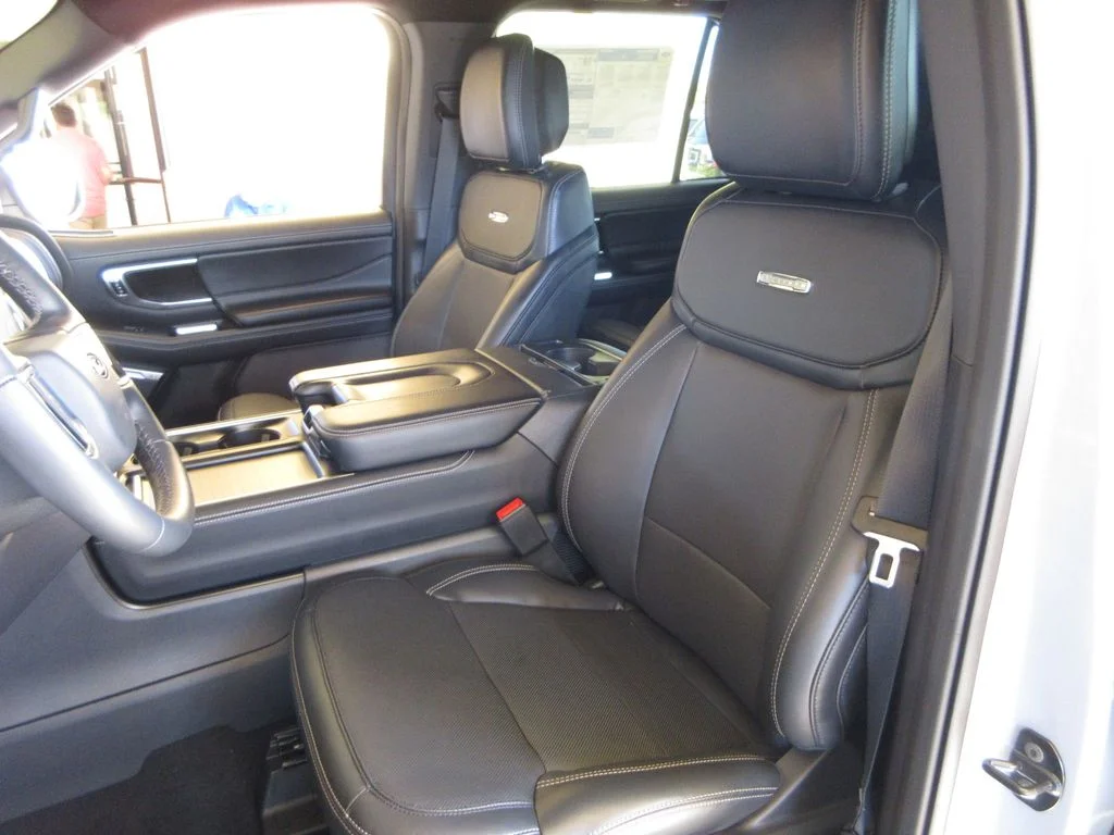 New 2026 Glacier Gray Metallic Tri-Coat Ford Platinum image 12