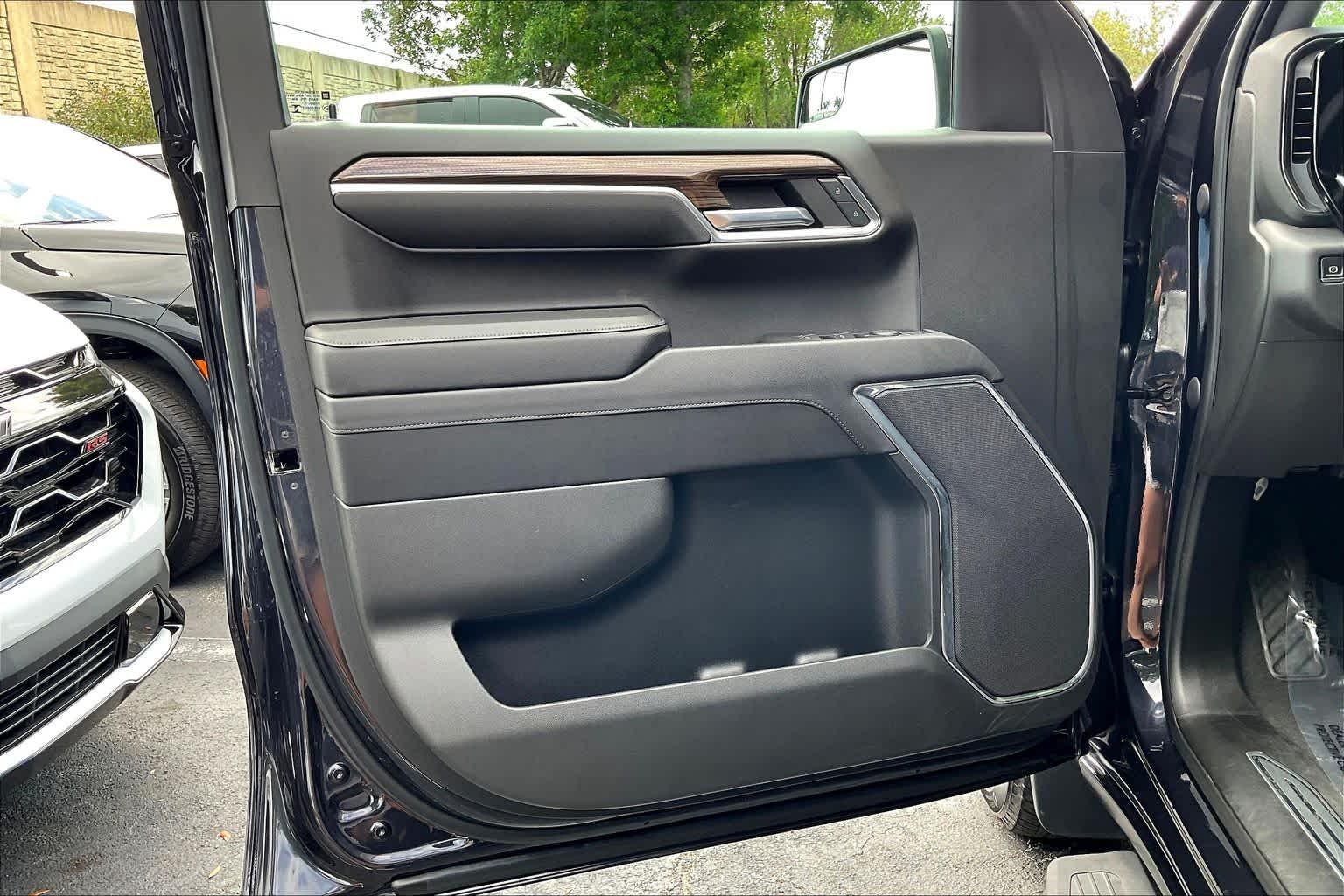 2023 Chevrolet Silverado 1500 LT - Photo 19