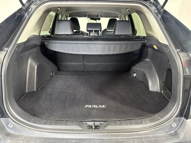 Used 2020 Midnight Black Metallic Toyota Adventure image 21