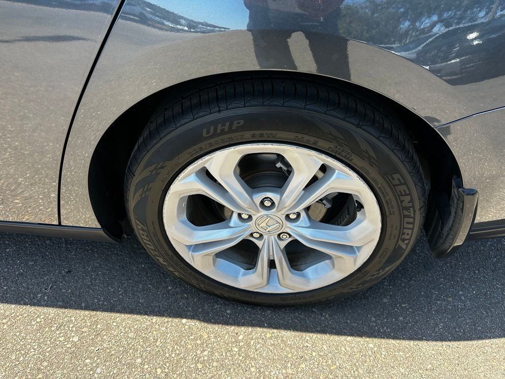 Used 2024  Honda LX image 11