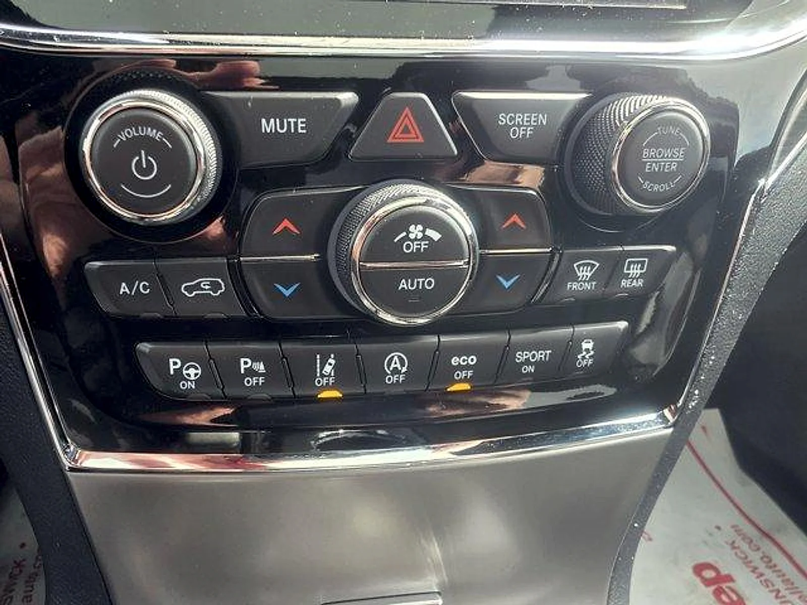 2020 Jeep Grand Cherokee Limited - Photo 15