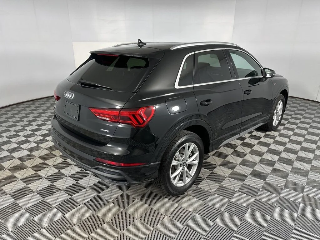 Used 2025 Black Audi Premium Plus image 8