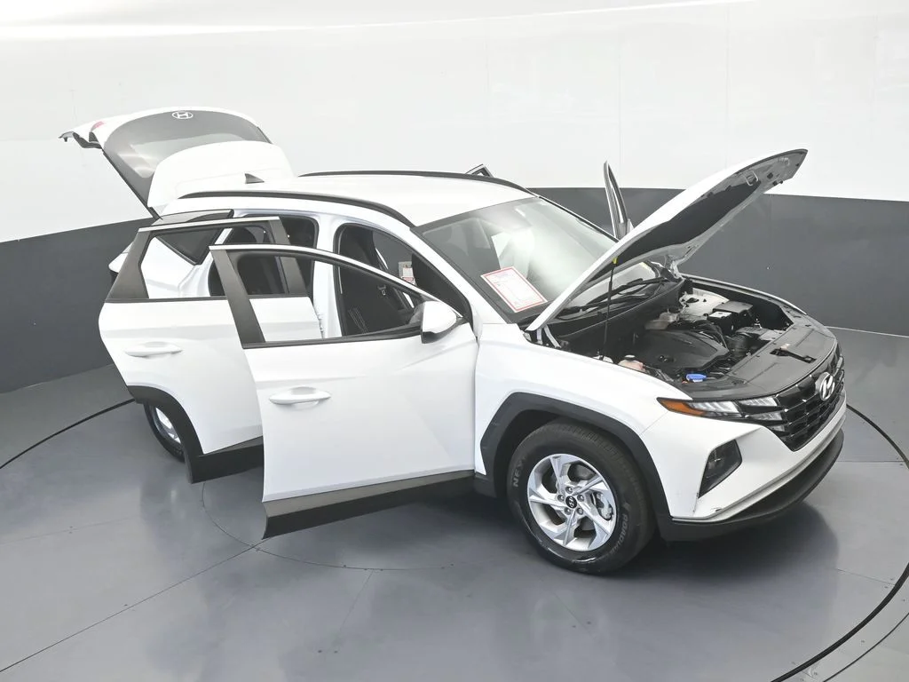 Used 2024 White Pearl Hyundai SEL image 68