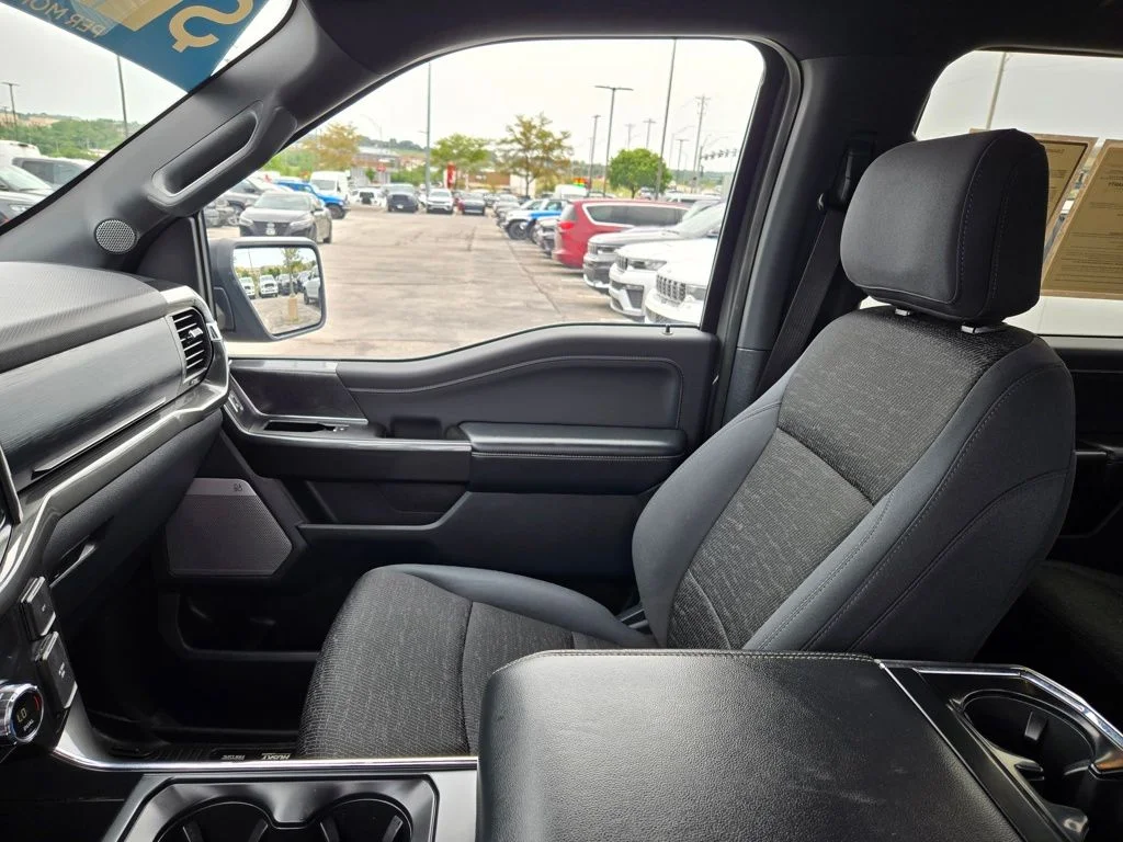 Used 2021 Gray Ford XLT image 24