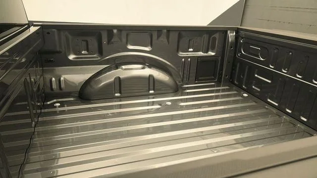 New 2026 Carbonized Gray Metallic Ford XLT image 10