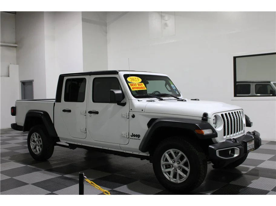 2023 Jeep Gladiator