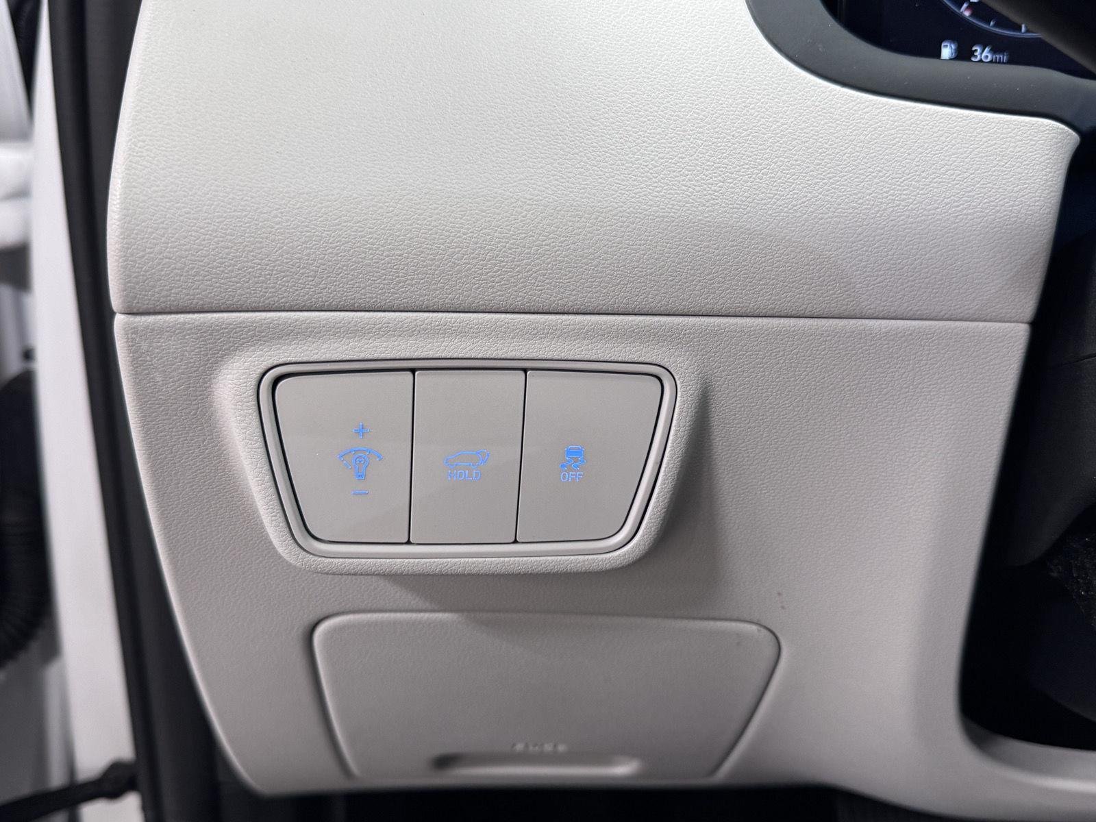 Certified Used 2024 White Pearl Hyundai SEL image 31