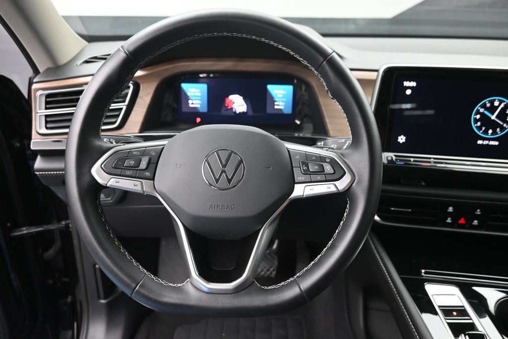 Used 2026 Black Volkswagen SE w/Technology image 20