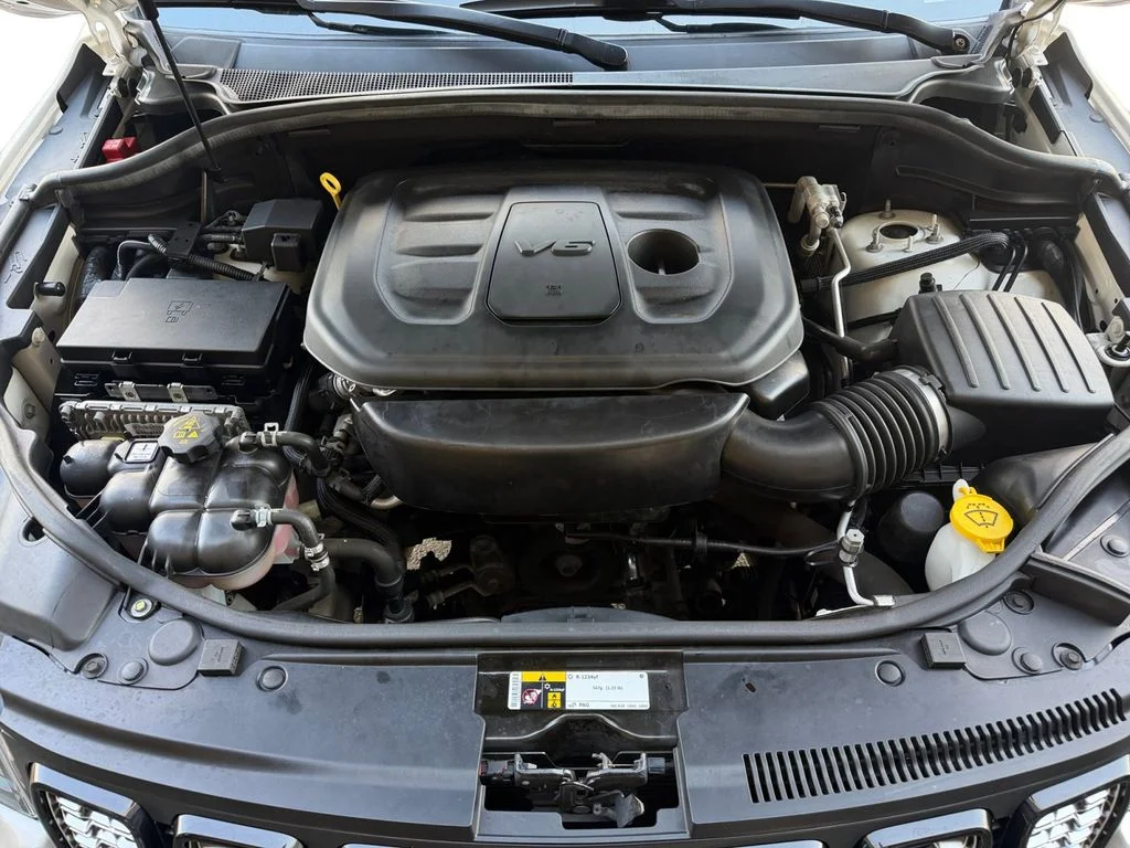Used 2020 White Jeep Altitude image 15