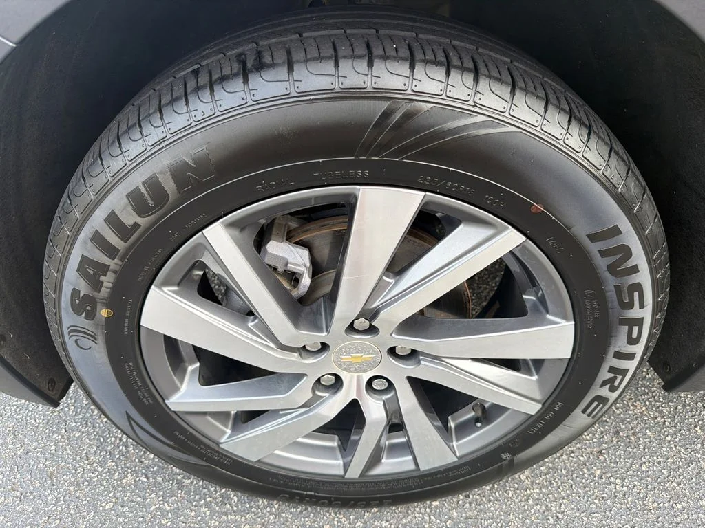 Used 2022 Gray Chevrolet LT image 11