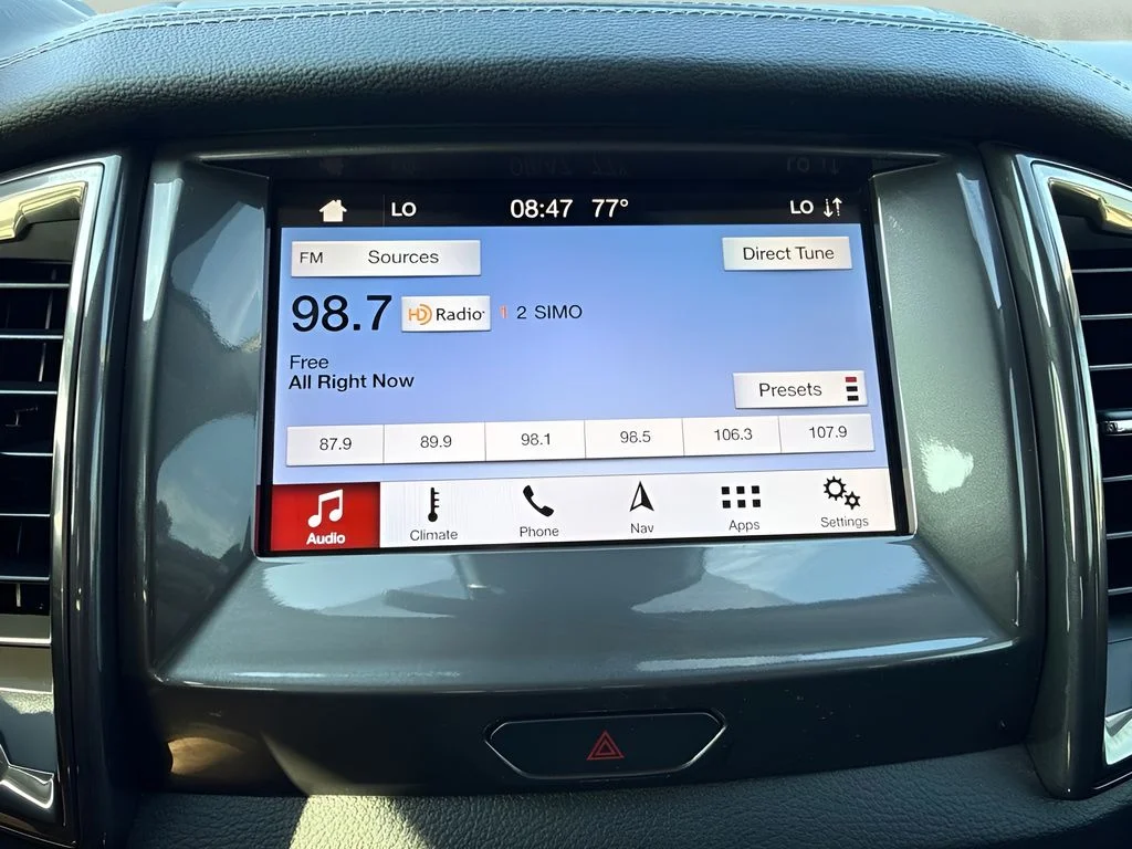 Used 2019 Silver Ford Lariat image 14