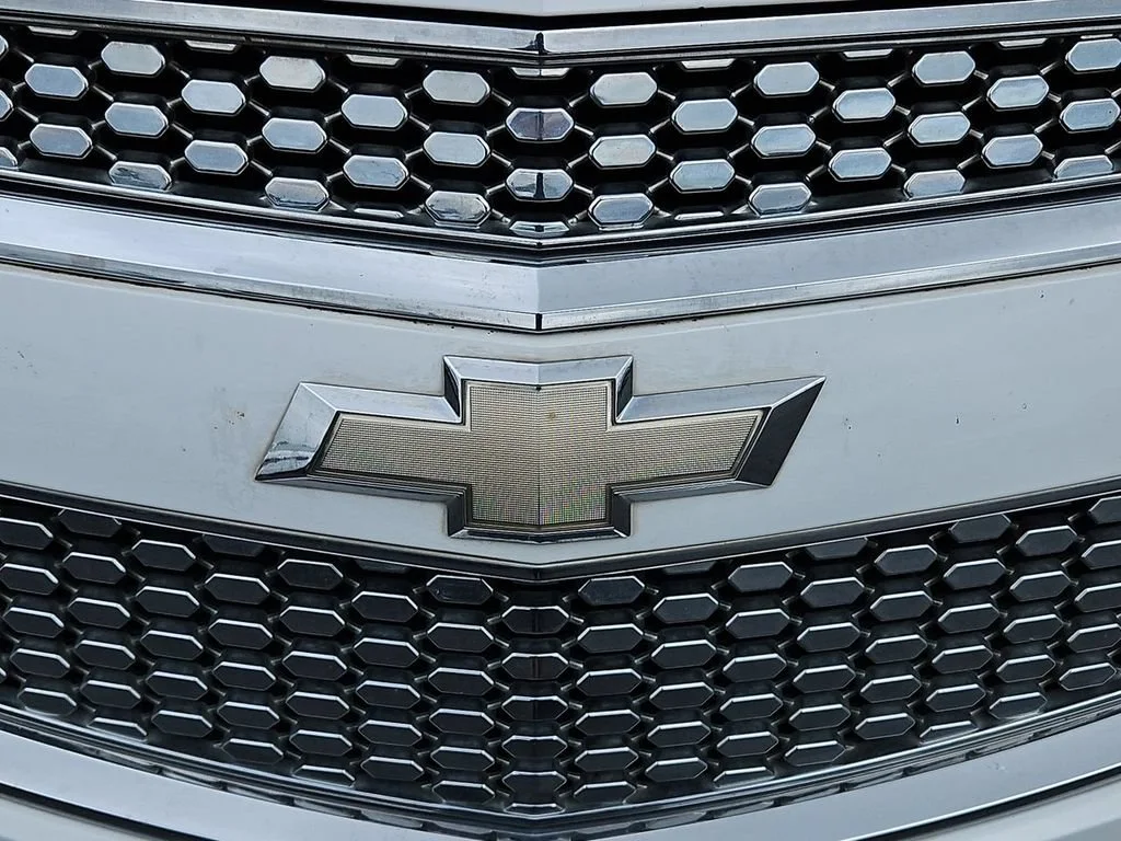 Certified Used 2015 SUMMIT WHITE Chevrolet LTZ image 22
