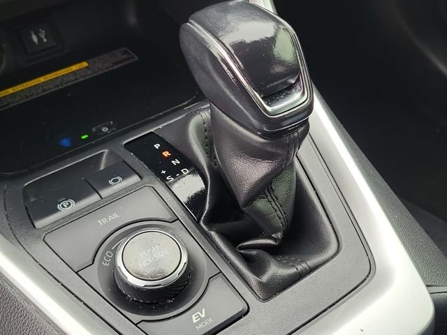 Certified Used 2019 Silver Sky Metallic Toyota XSE image 21