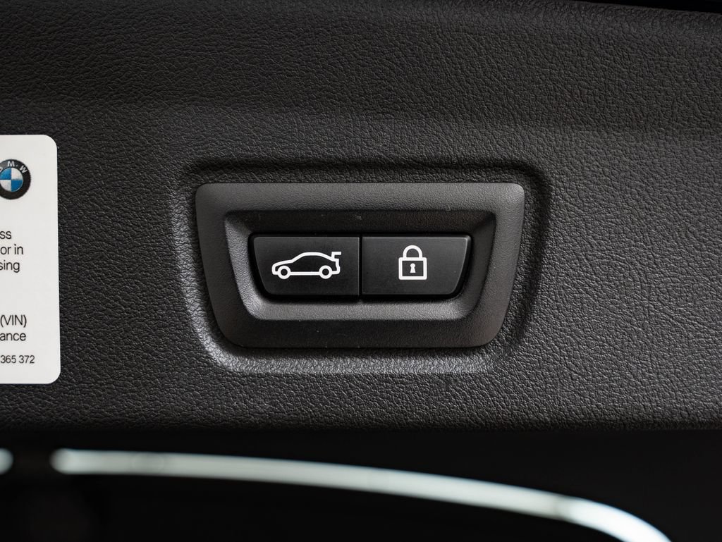 Used 2023 Tanzanite Blue Ii Metallic BMW M50 image 22