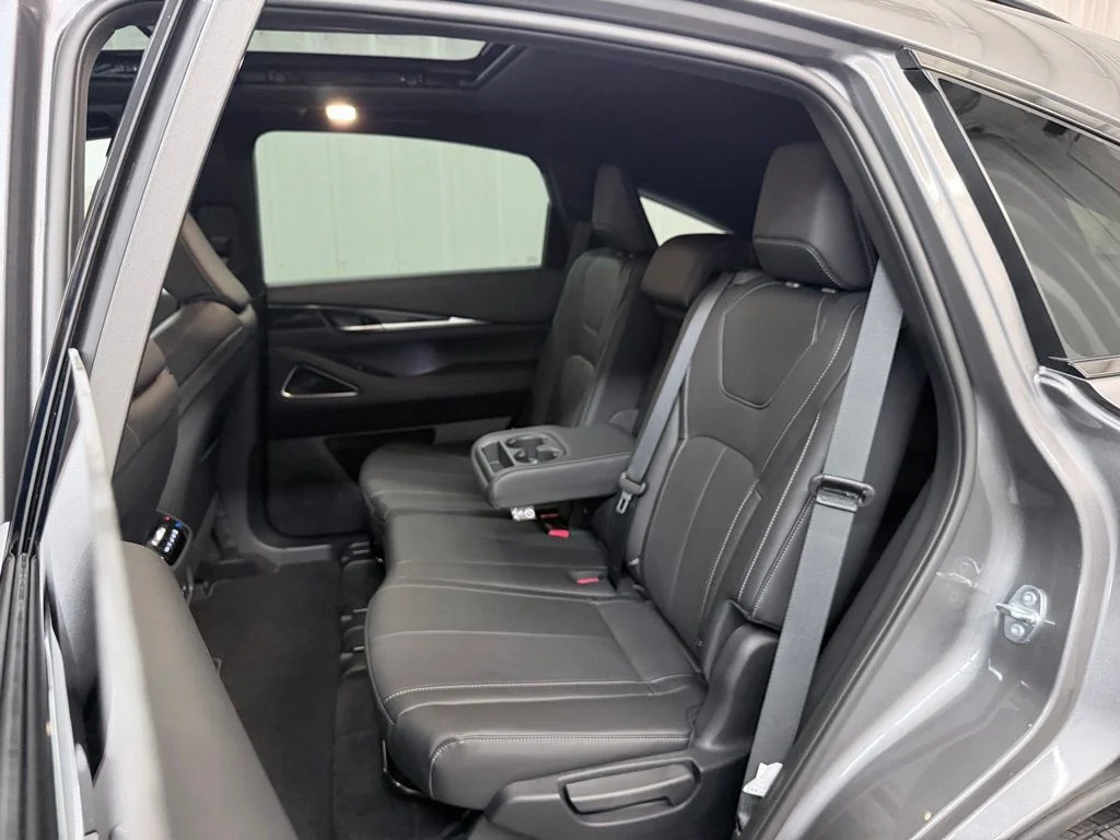 New 2027 GRAPHITE SHADOW INFINITI Sport AWD image 34