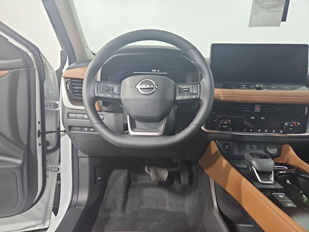 2026 Nissan Rogue Platinum - Photo 14