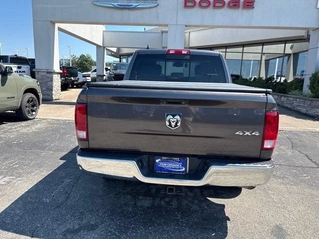 Used 2015 Granite Crystal Metallic Clearcoat Ram Outdoorsman image 9