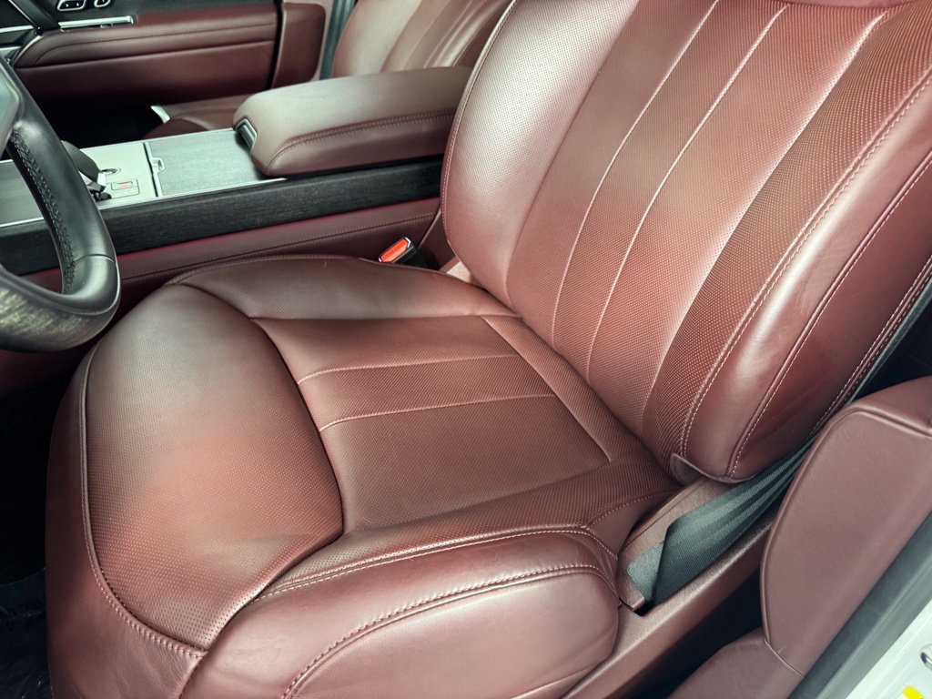 Used 2025 Fuji White Land Rover Autobiography image 19