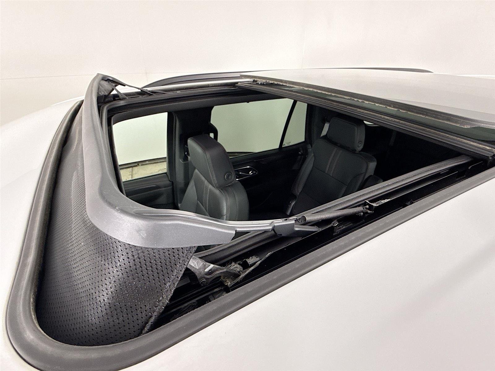 Used 2024 Summit White Chevrolet RST image 24