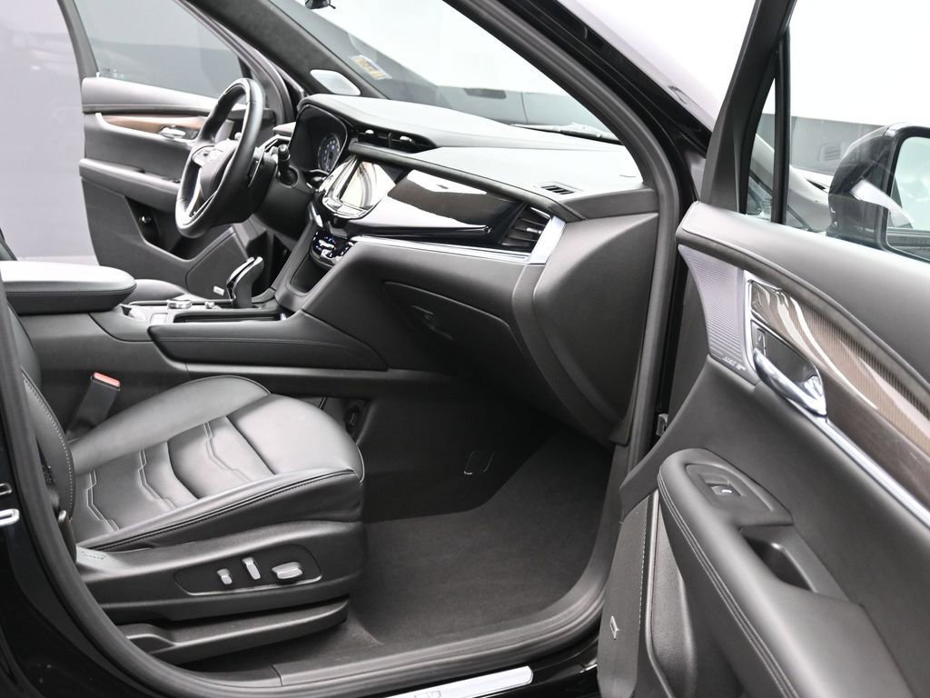 2025 Cadillac XT6 Sport - Photo 18