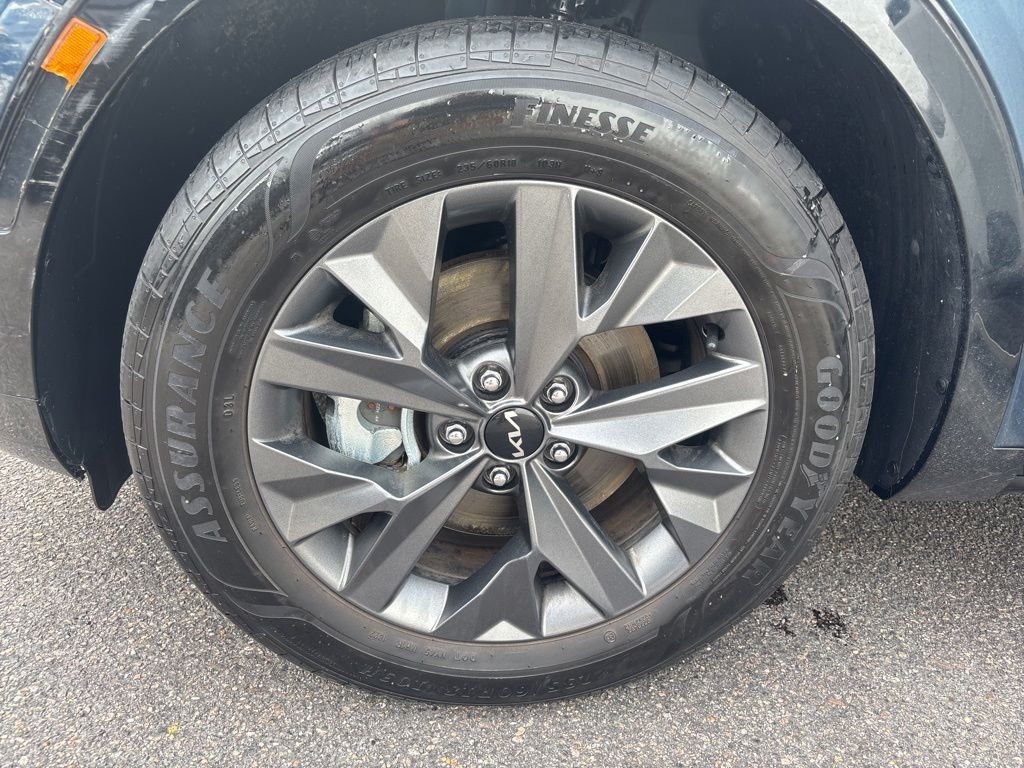 Used 2023 Blue Kia SX-Prestige image 16