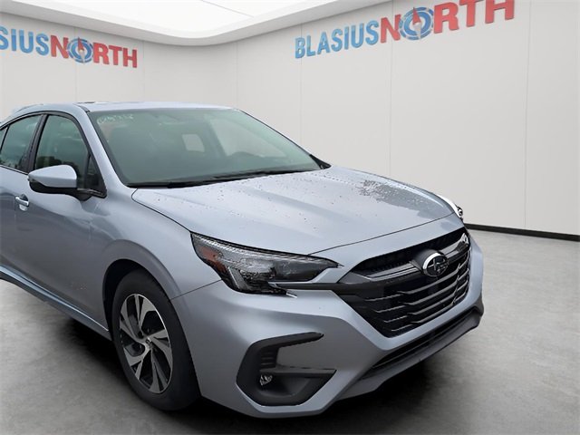 2025 Subaru Legacy Premium photo 3