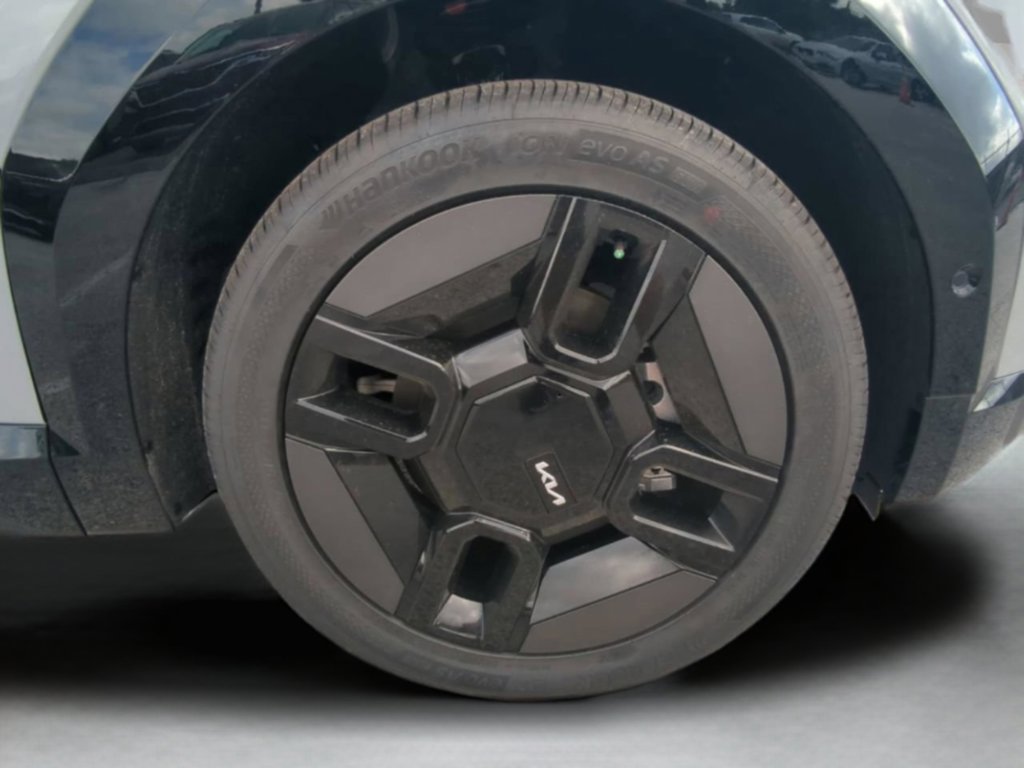 New 2026 Wolf Gray / Black Roof Kia GT-Line AWD image 12