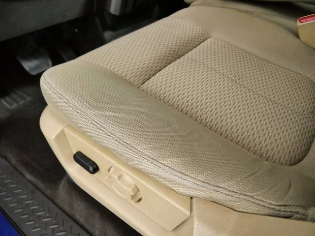 Used 2014 Blue Ford XLT image 18