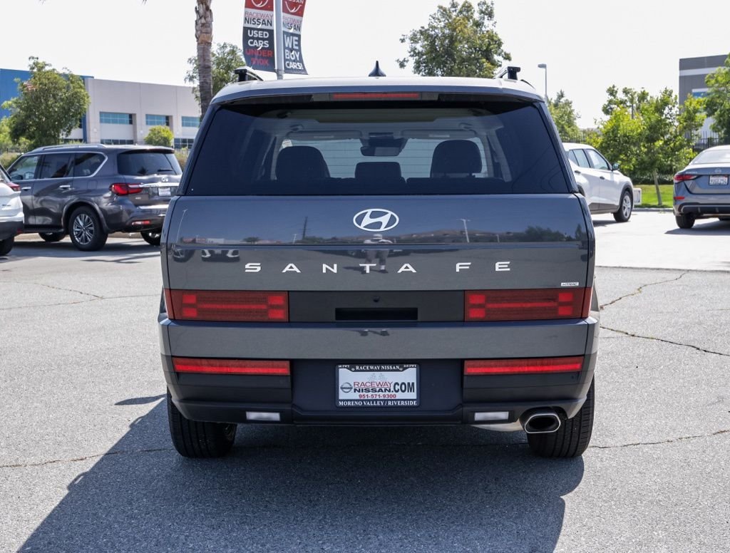 Used 2025 Gray Hyundai SEL image 4