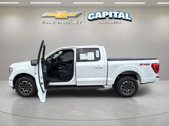 Used 2023 White Ford XLT image 9