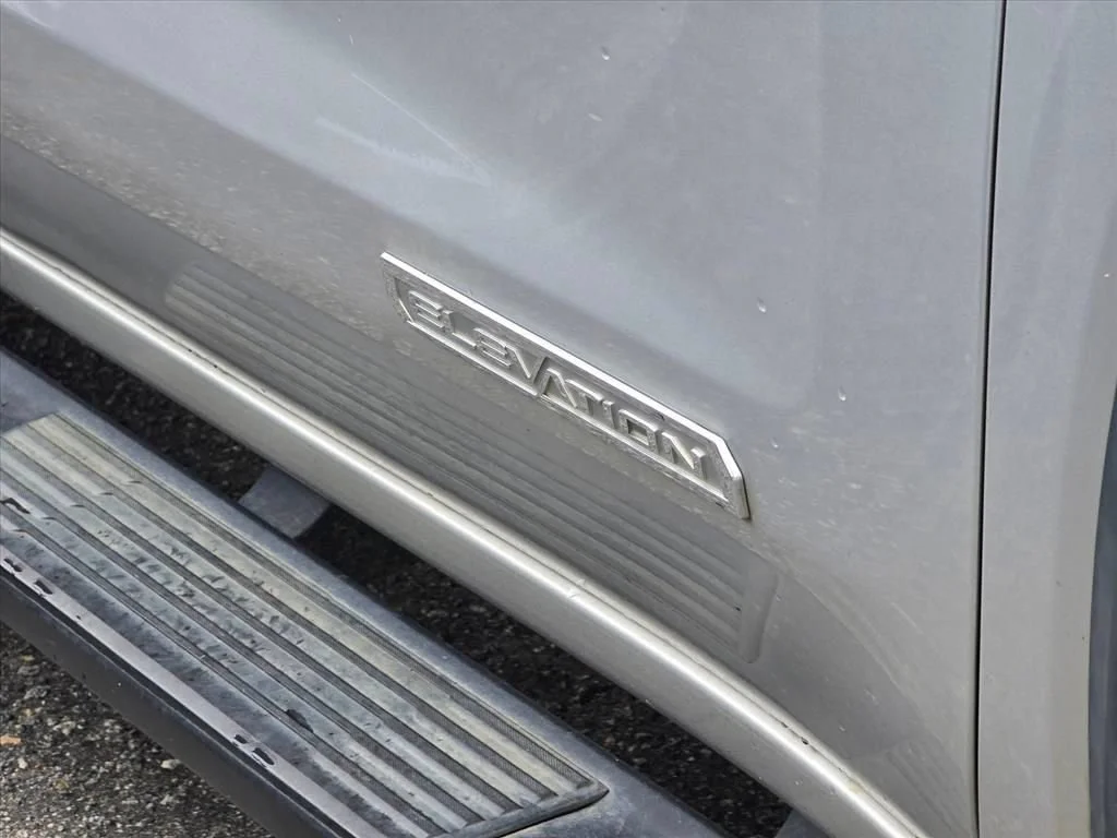Used 2021 QUICKSILVER METALLIC GMC Elevation image 16