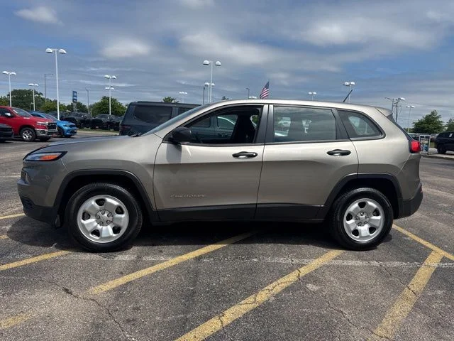2017 Jeep Cherokee Sport 4X4's photo