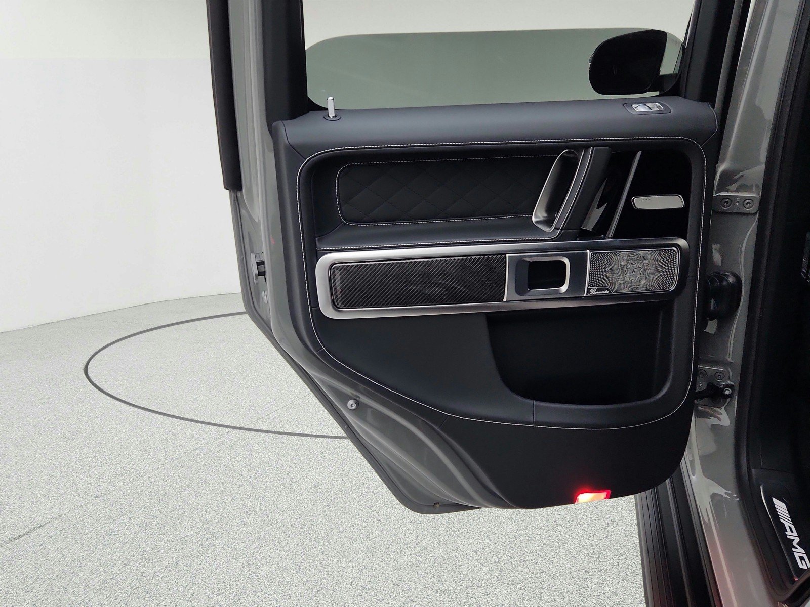 New 2027 MANUFAKTUR Arabian Grey Non- Metallic Mercedes-Benz AMG® G 63 SUV image 24