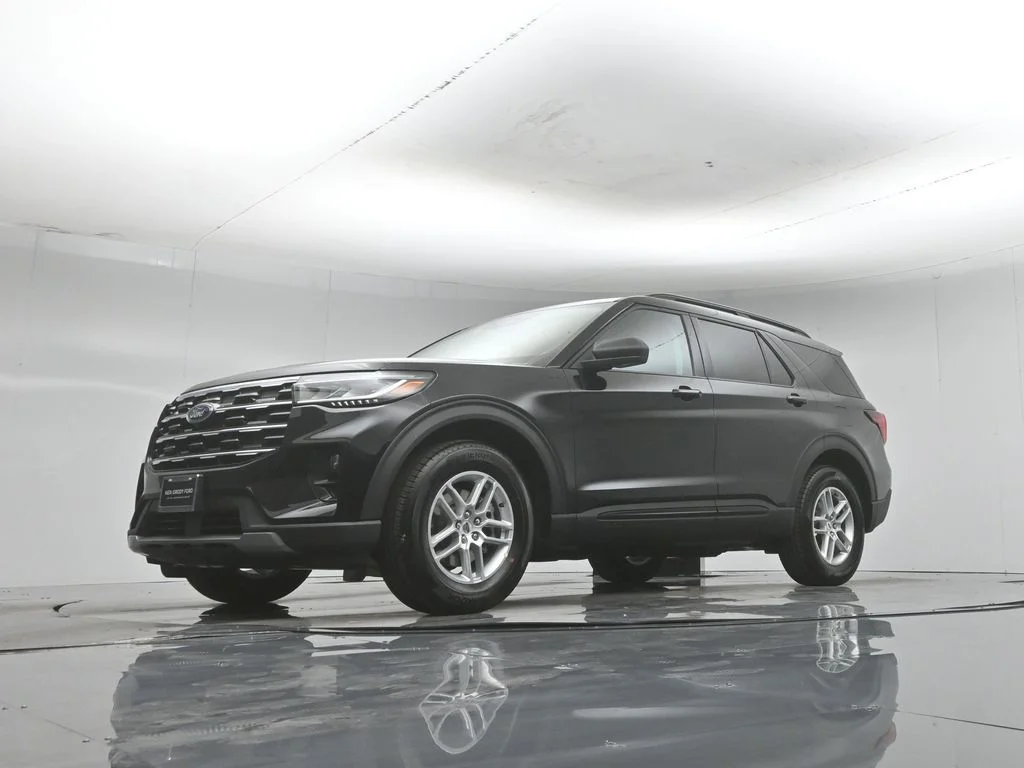 New 2026 Agate Black Metallic Ford Active image 45