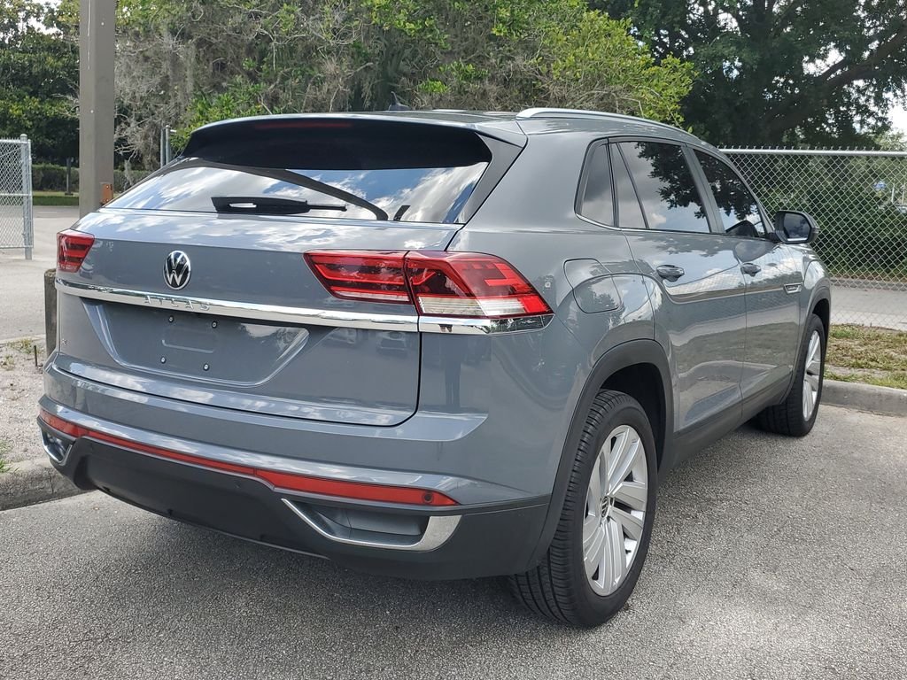 Used 2020 Gray Volkswagen 2.0T SE w/Technology image 3