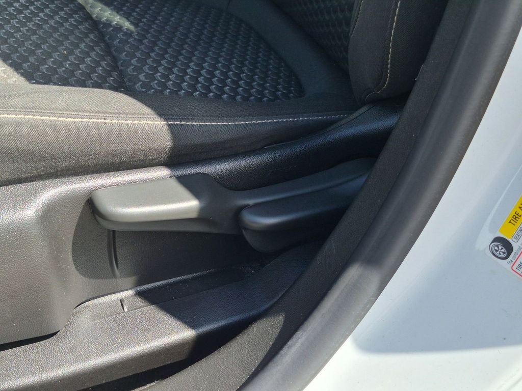 Used 2018 White GMC SLE-1 image 16