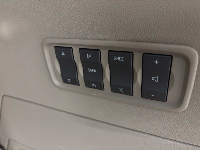 Used 2016 WHITE FROST TRICOAT GMC Denali image 11