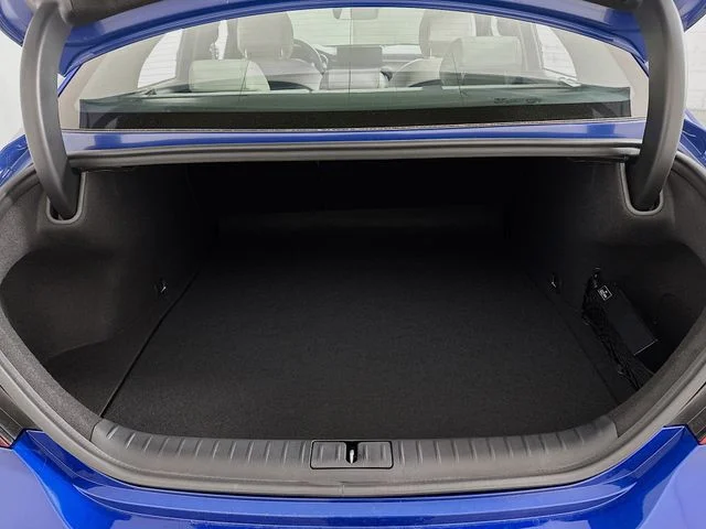 New 2026 Blue Genesis 3.3T Sport Prestige image 23