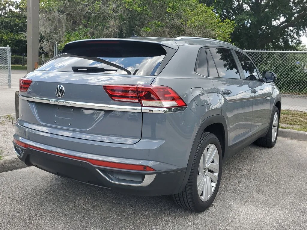 Used 2020 Gray Volkswagen 2.0T SE w/Technology image 3