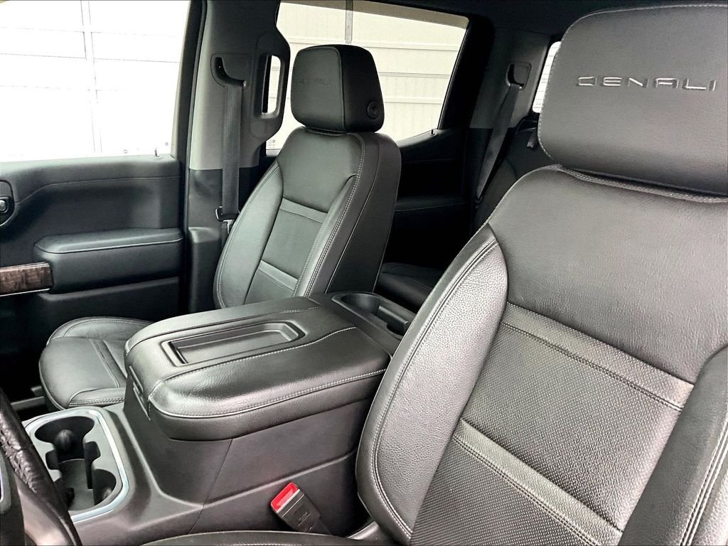 Used 2020 White Frost Tricoat GMC Denali image 10