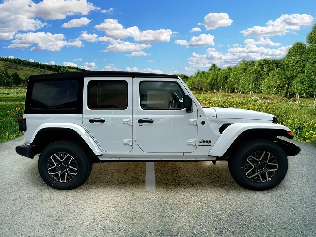 2025 Jeep Wrangler 4-Door Sahara - Photo 3