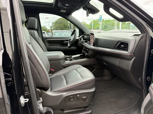 Used 2025 Black Chevrolet RST image 28