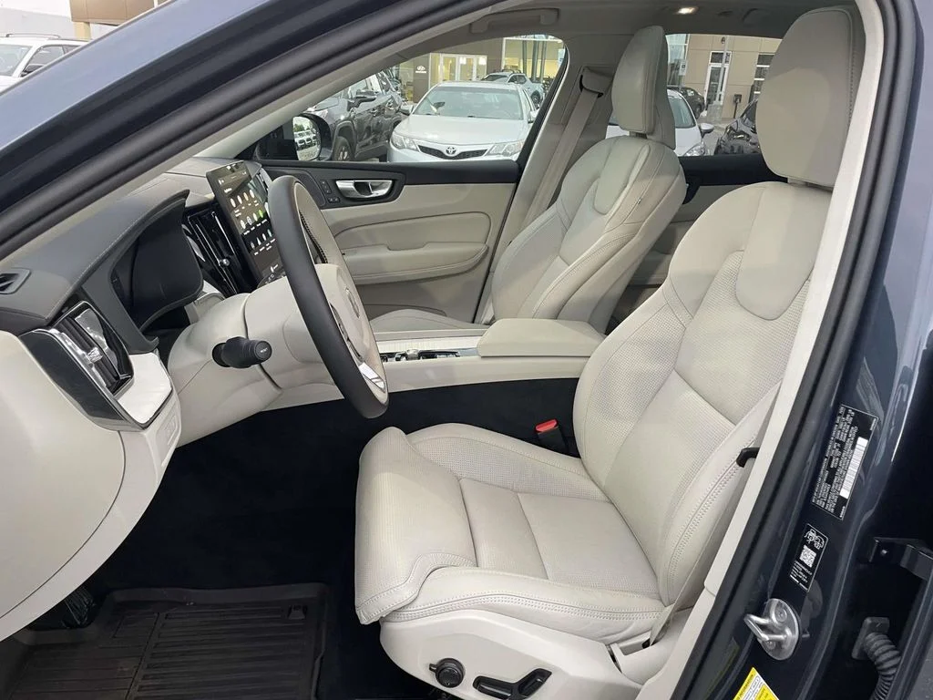 2026 Volvo XC60 Ultra - Photo 8