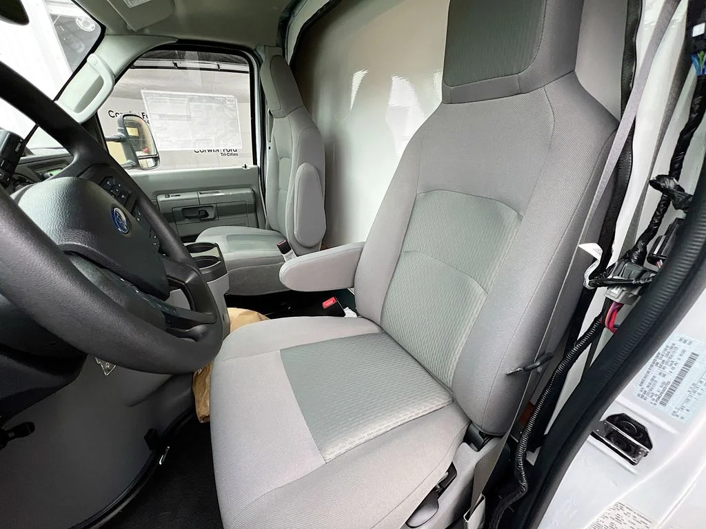 2025 Ford E-Series Cutaway Base - Photo 22