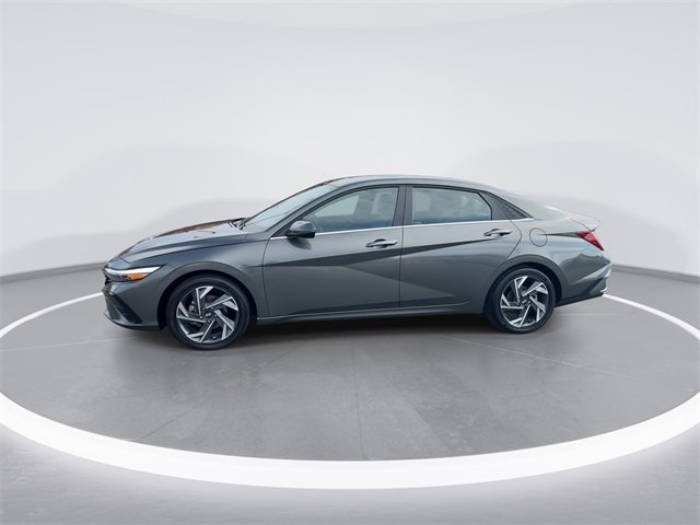 2025 Hyundai Elantra Hybrid Limited photo 4