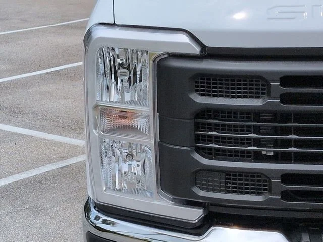 New 2026 Oxford White Ford F-250® XL image 10