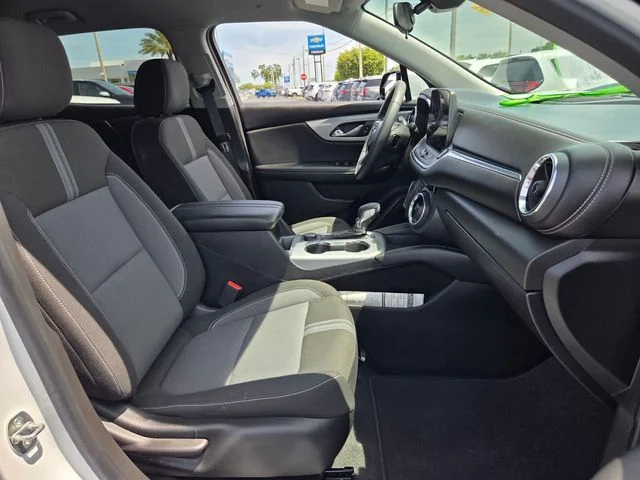 Used 2023 White Chevrolet LT image 18
